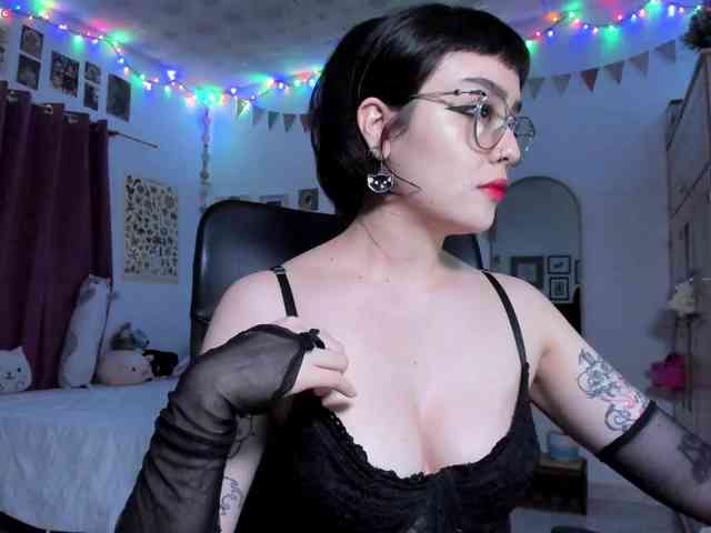 Luci--ana webcam