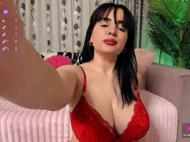 Adela27 webcam
