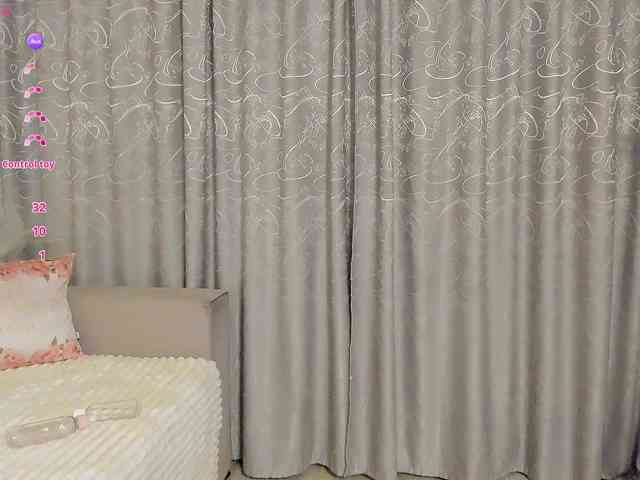Adela27 webcam