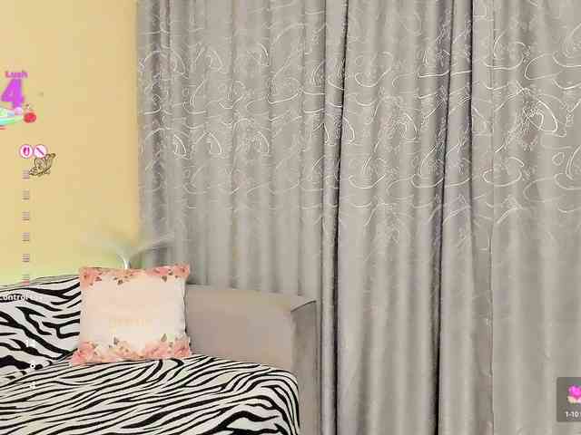 Adela27 webcam