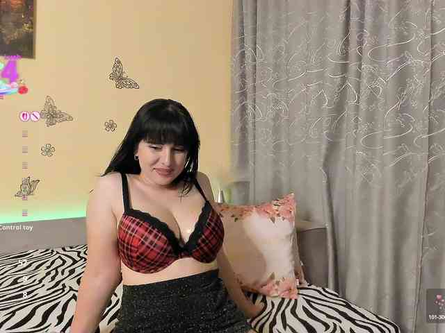 Adela27