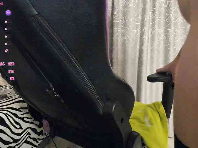 Adela27 webcam