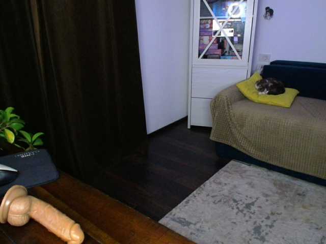 Amasha111's BongaCams show and profile