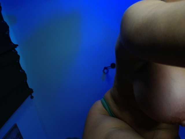 Amasha111's BongaCams show and profile