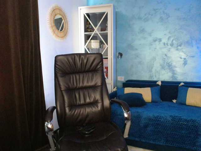 Amasha111's BongaCams show and profile