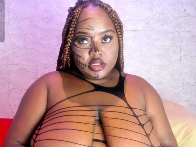 ShantalAddams webcam