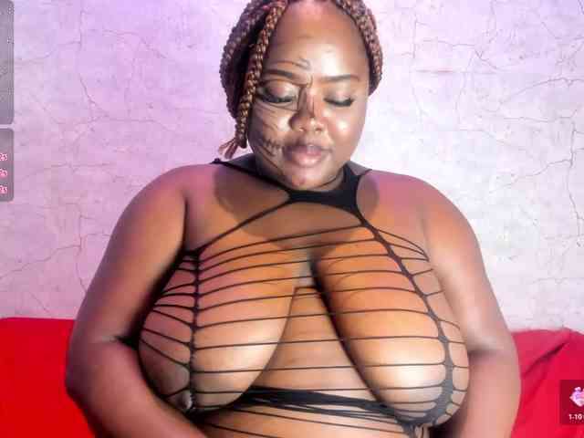 ShantalAddams webcam