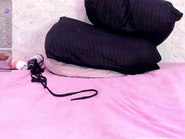 ShantalAddams webcam