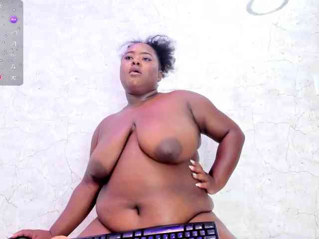 ShantalAddams webcam