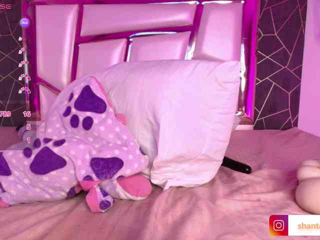 ShantalAddams webcam