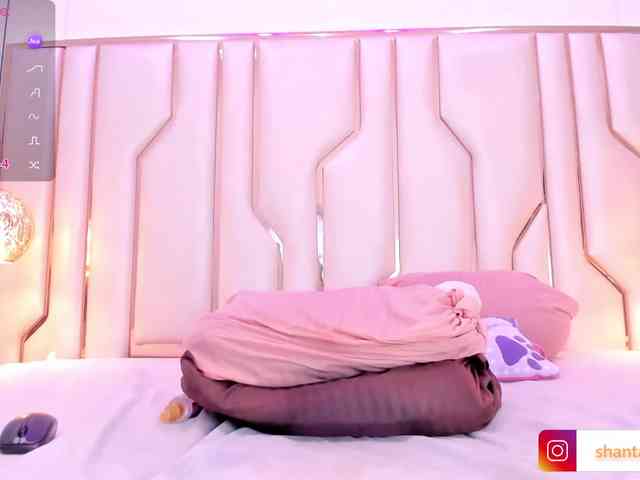 ShantalAddams webcam