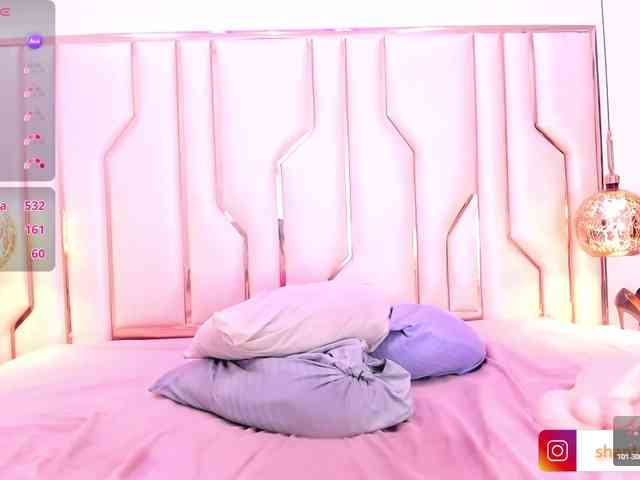 ShantalAddams webcam