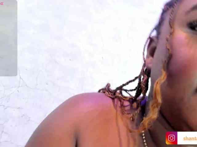 ShantalAddams webcam