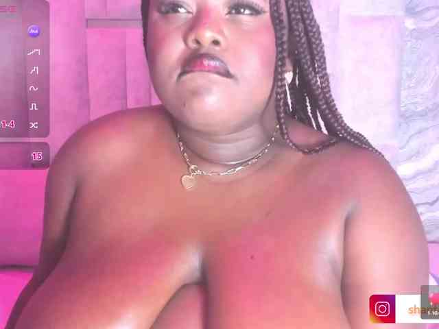 ShantalAddams webcam