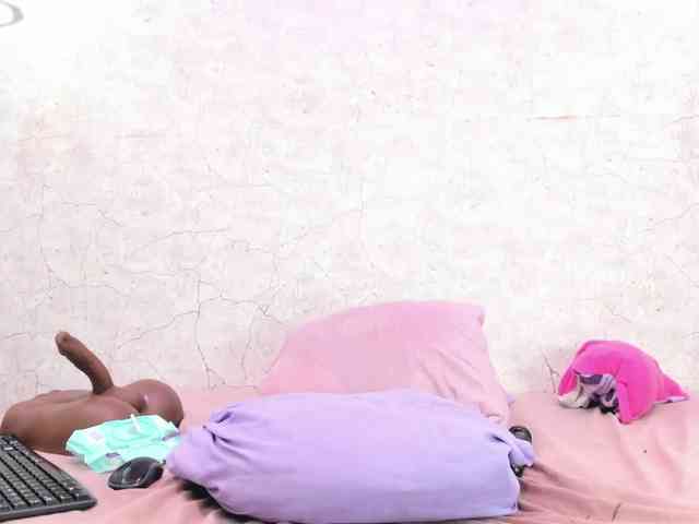 ShantalAddams webcam