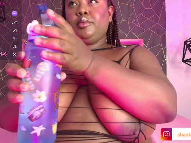 ShantalAddams webcam