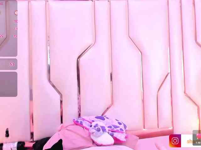 ShantalAddams webcam