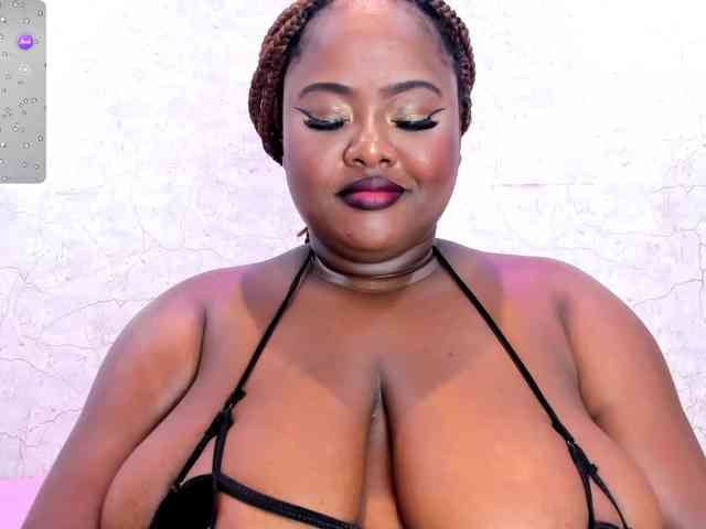 ShantalAddams webcam