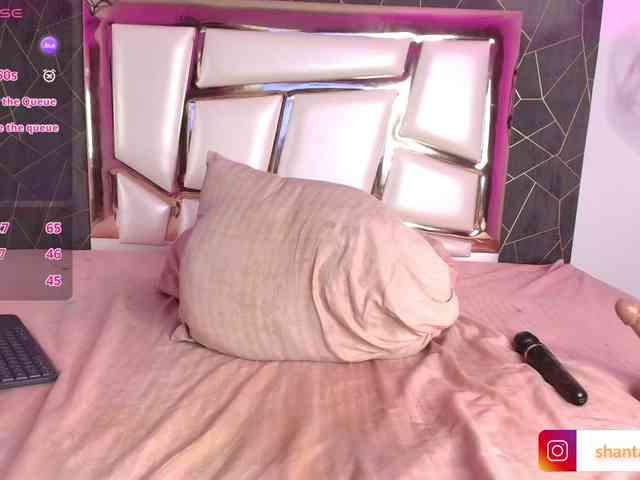 ShantalAddams webcam