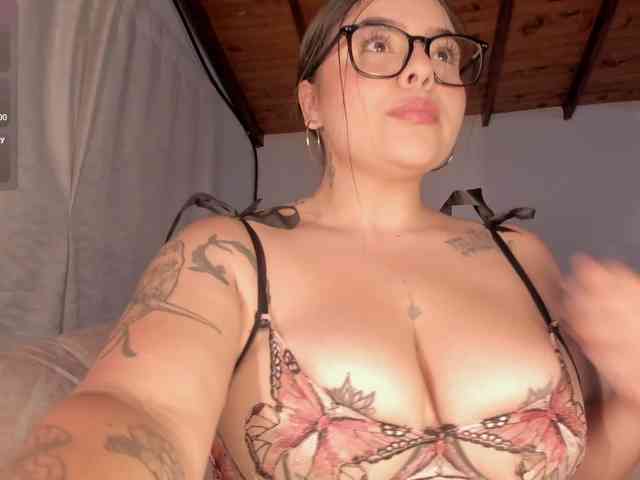 thecurvygirl webcam