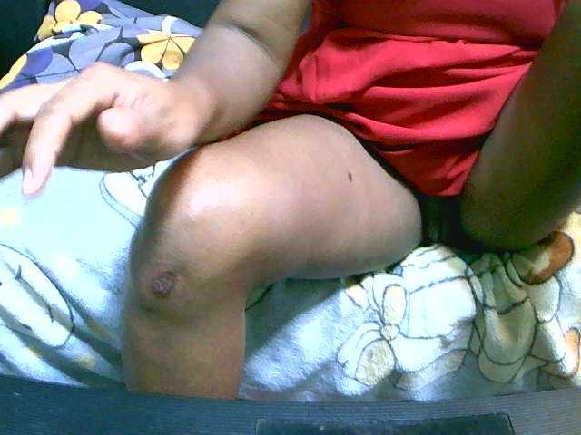 Juliesweety's BongaCams show and profile