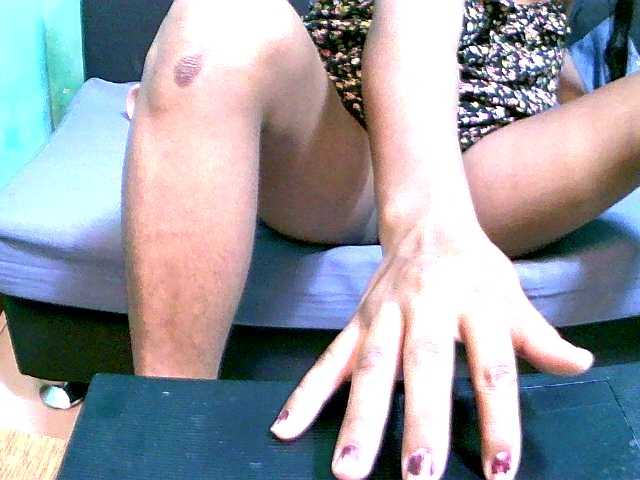 Juliesweety's BongaCams show and profile