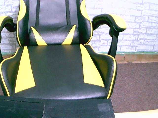 Juliesweety's BongaCams show and profile