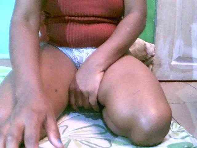 Juliesweety webcam
