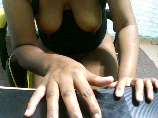 Juliesweety Live Webcam on BongaCams