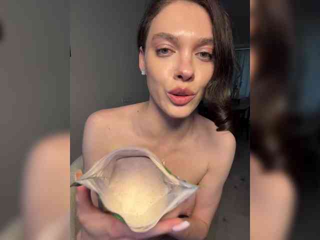 free webcam site GlamModelHoney