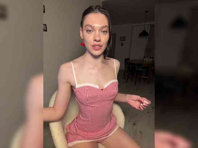 GlamModelHoney webcam