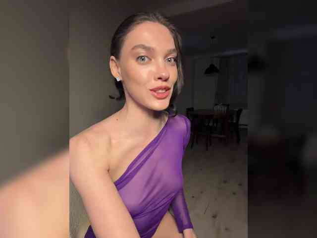 GlamModelHoney webcam
