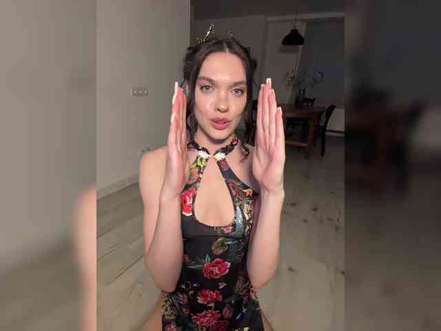 strip chat GlamModelHoney