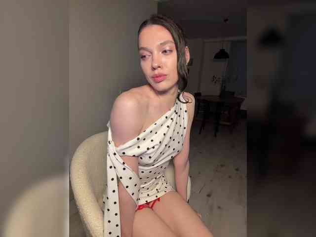 GlamModelHoney webcam