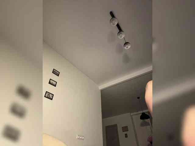 GlamModelHoney webcam