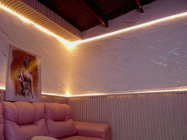 Alaya-Cute's BongaCams show and profile