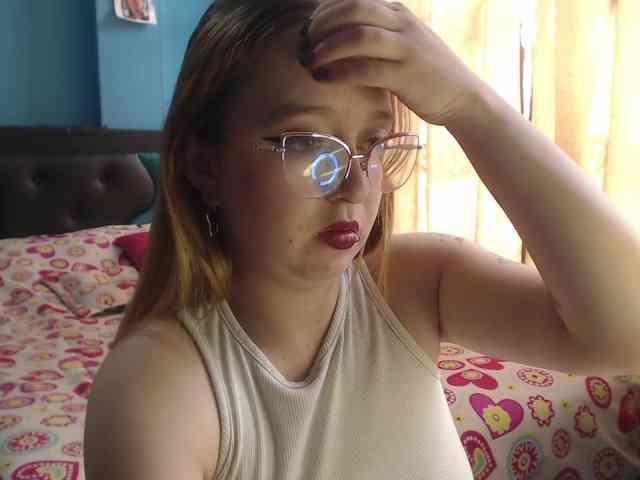 LiaaRoberts webcam