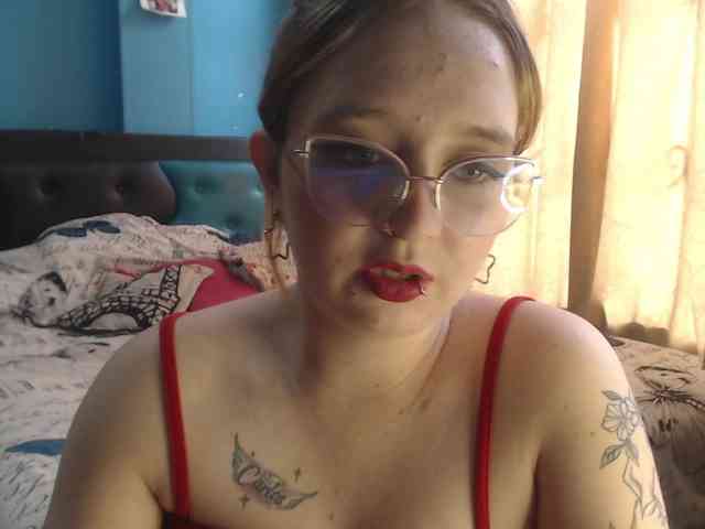 LiaaRoberts webcam