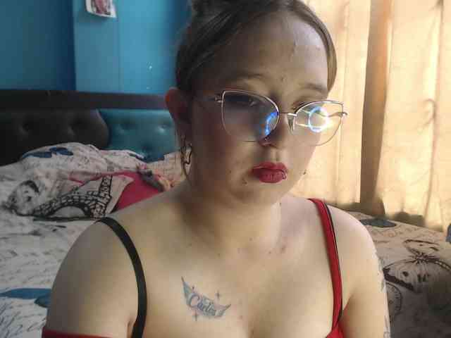LiaaRoberts webcam