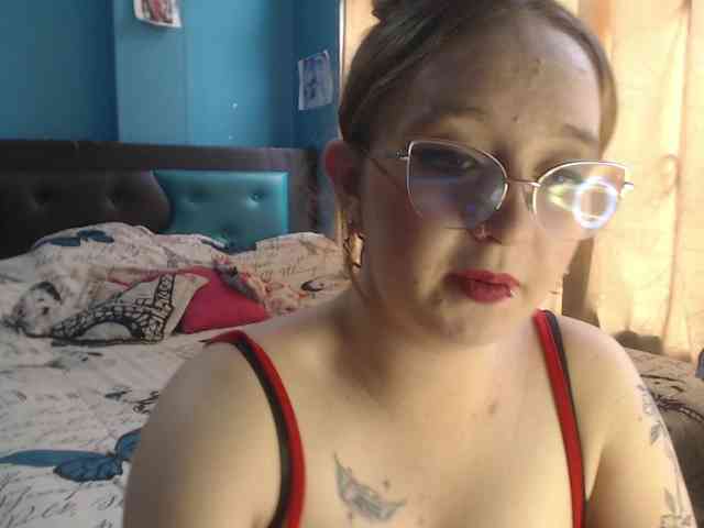 LiaaRoberts webcam