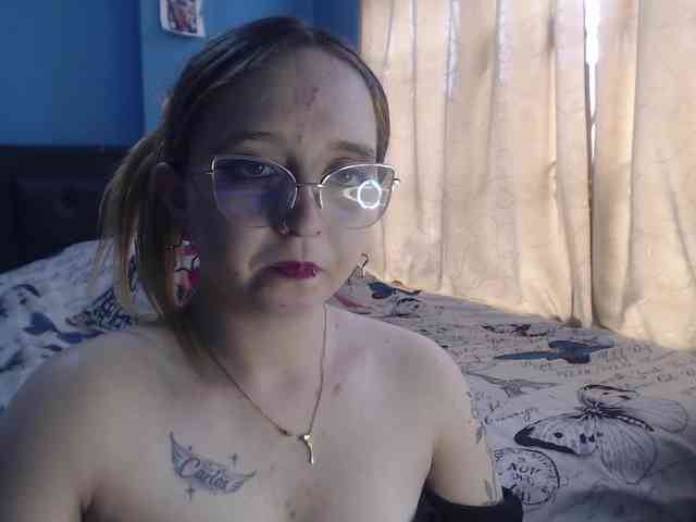 LiaaRoberts webcam