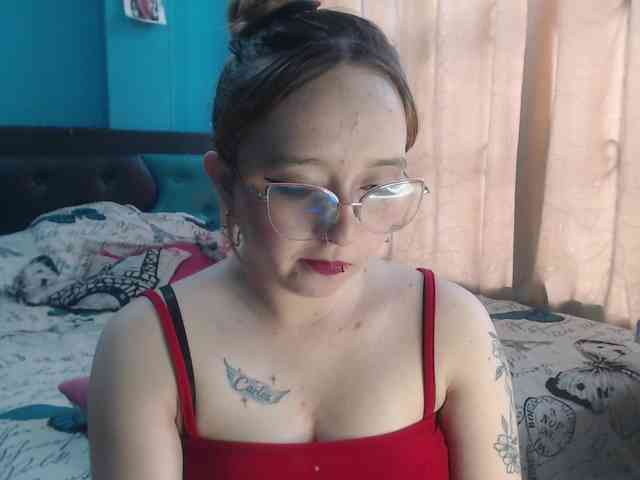 LiaaRoberts webcam