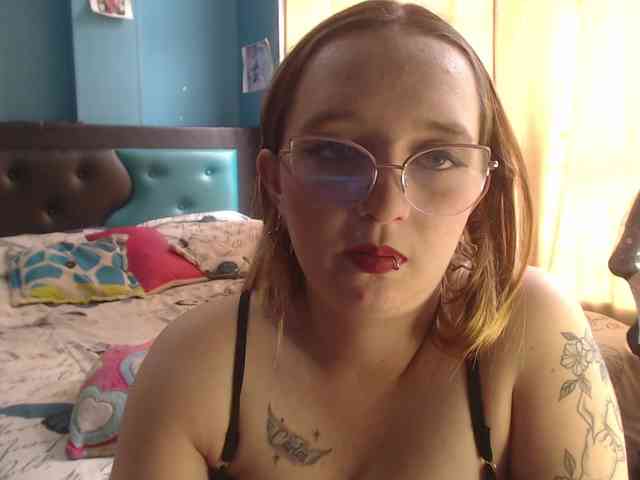 LiaaRoberts webcam