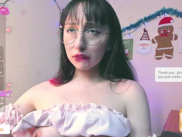 Julietacott's BongaCams show and profile