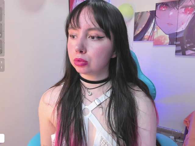 Julietacott's BongaCams show and profile