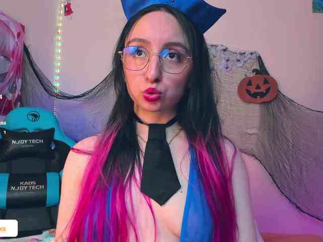 JulietaShelby webcam