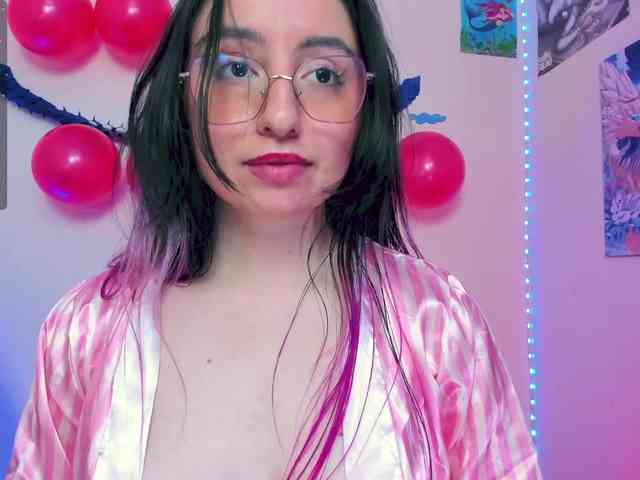 Julietacott Live Webcam on BongaCams