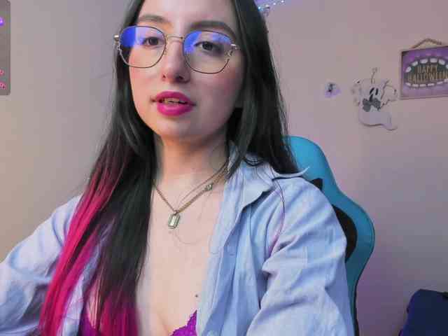 JulietaShelby webcam