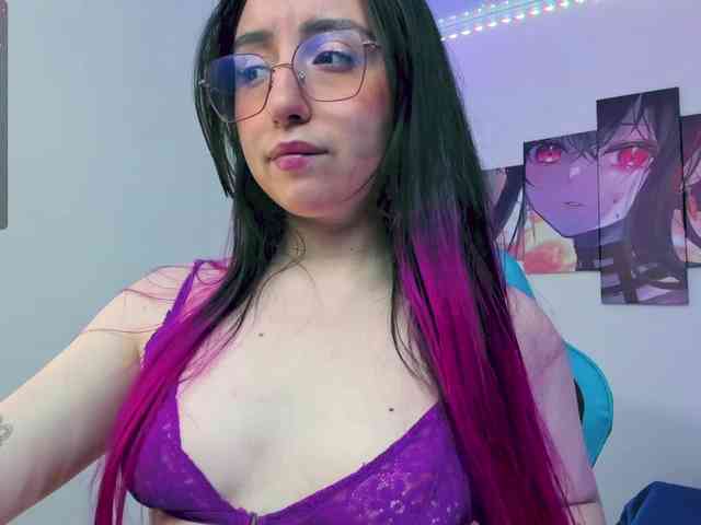 JulietaShelby webcam