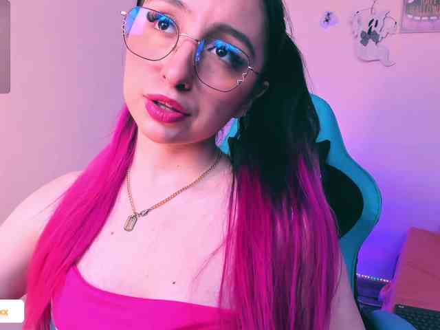 JulietaShelby webcam